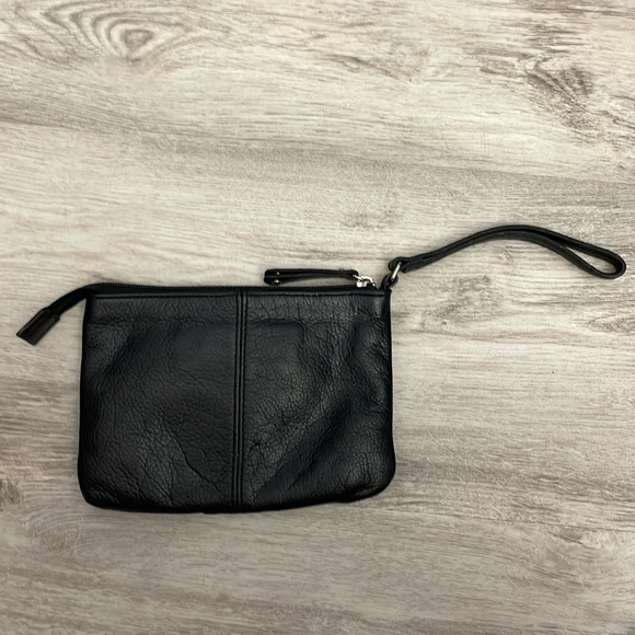 Audrey Brooke Black Genuine Leather Wristlet Silver Hardware Approx 7.5" x 5" - Picture 4 of 8